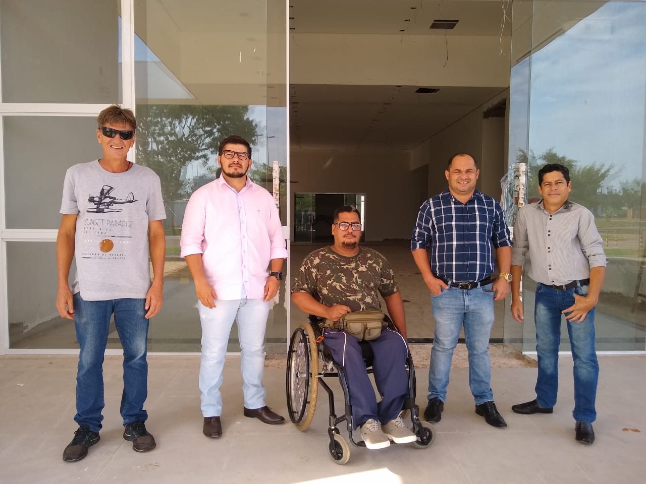 A convite de Ronildo Macedo, associação que defende pessoas com deficiência física testa e aprova acessibilidade da nova sede da Câmara de Vereadores