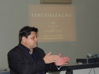 Advogado ministra palestra sobre Lei da Terceirização na Câmara de Vereadores