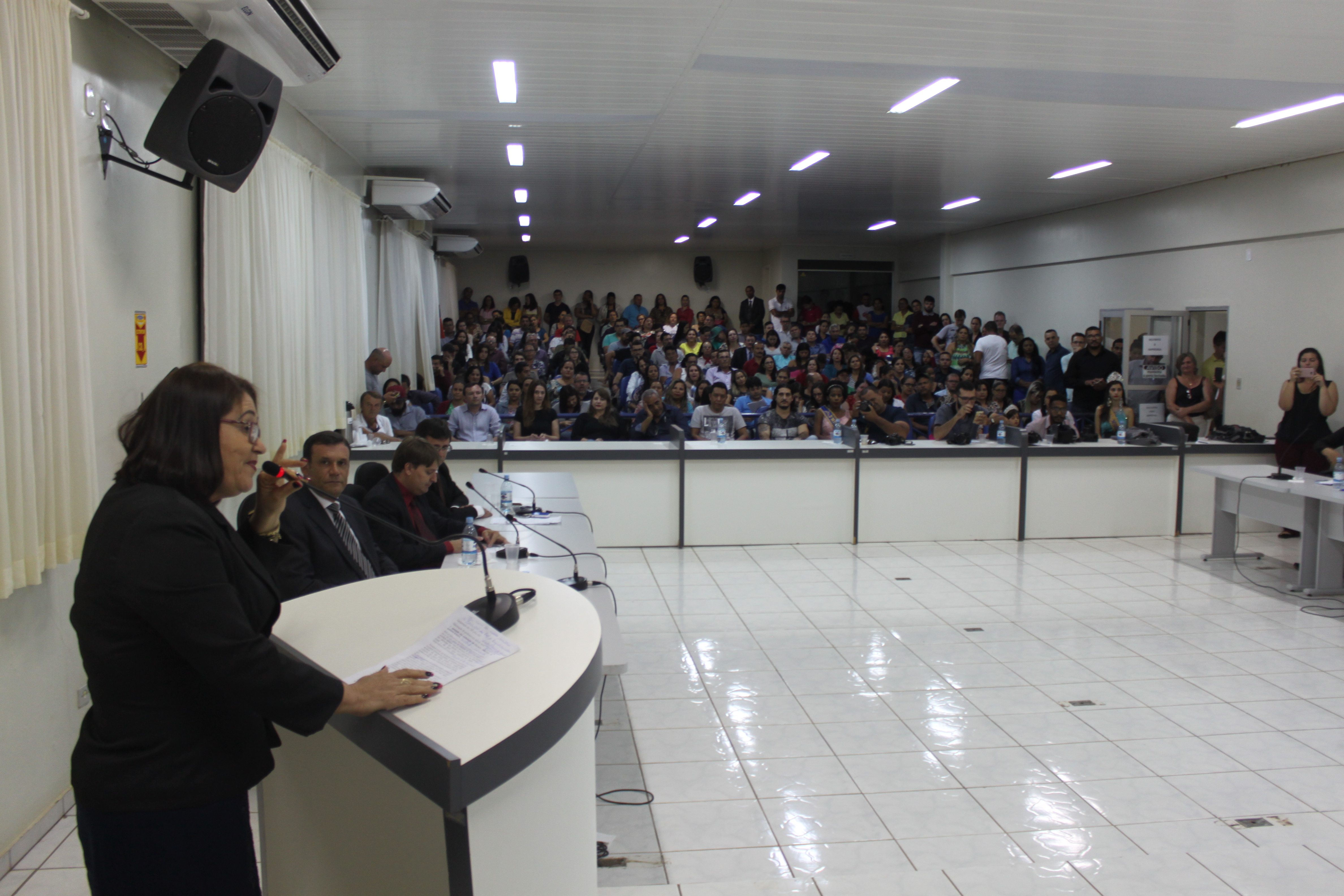 Câmara pede vistas em novo código tributário antes de enviá-lo para votação