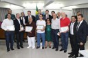 Leninha do Povo homenageia 15 médicos com entrega de moção de aplauso