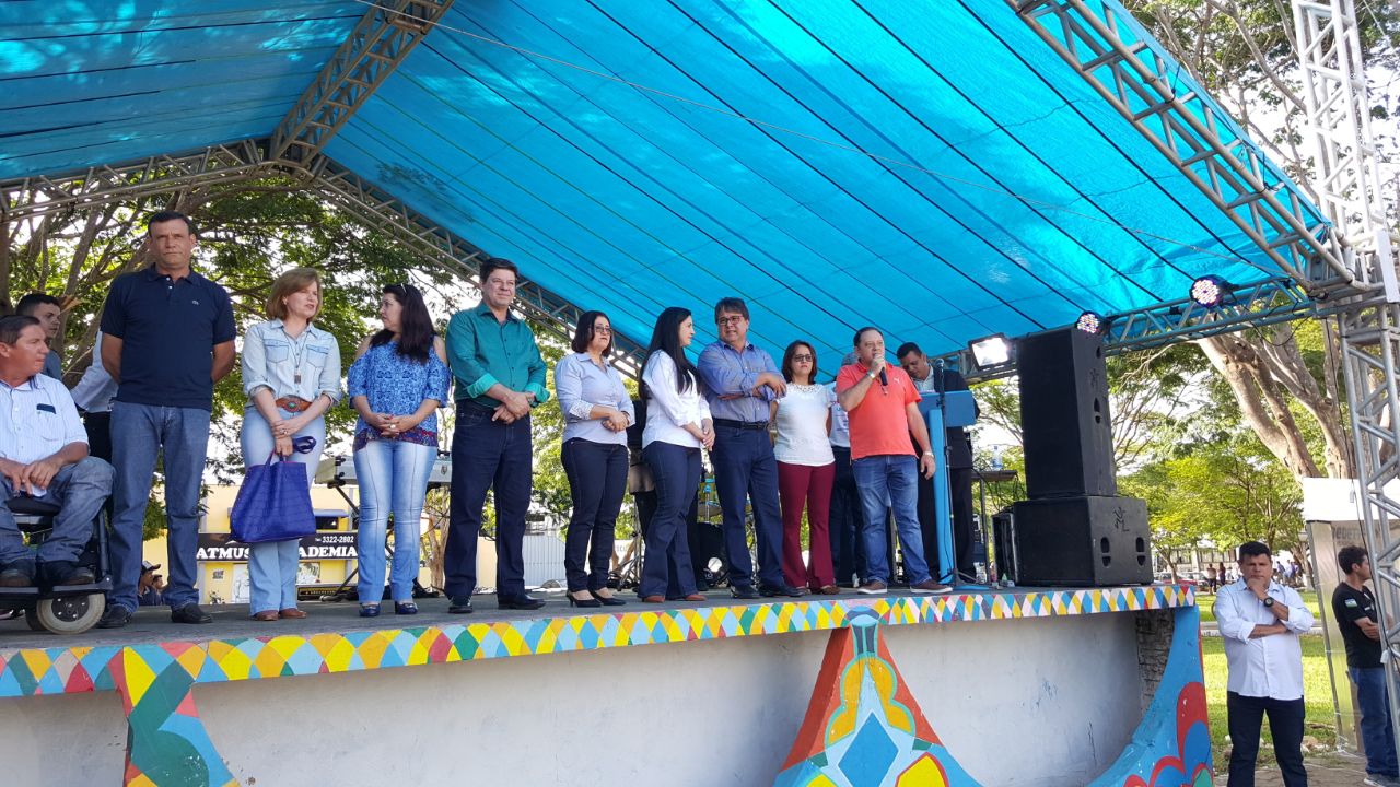 Presidente Câmara prestigia festa dos 40 anos de emancipação de Vilhena  