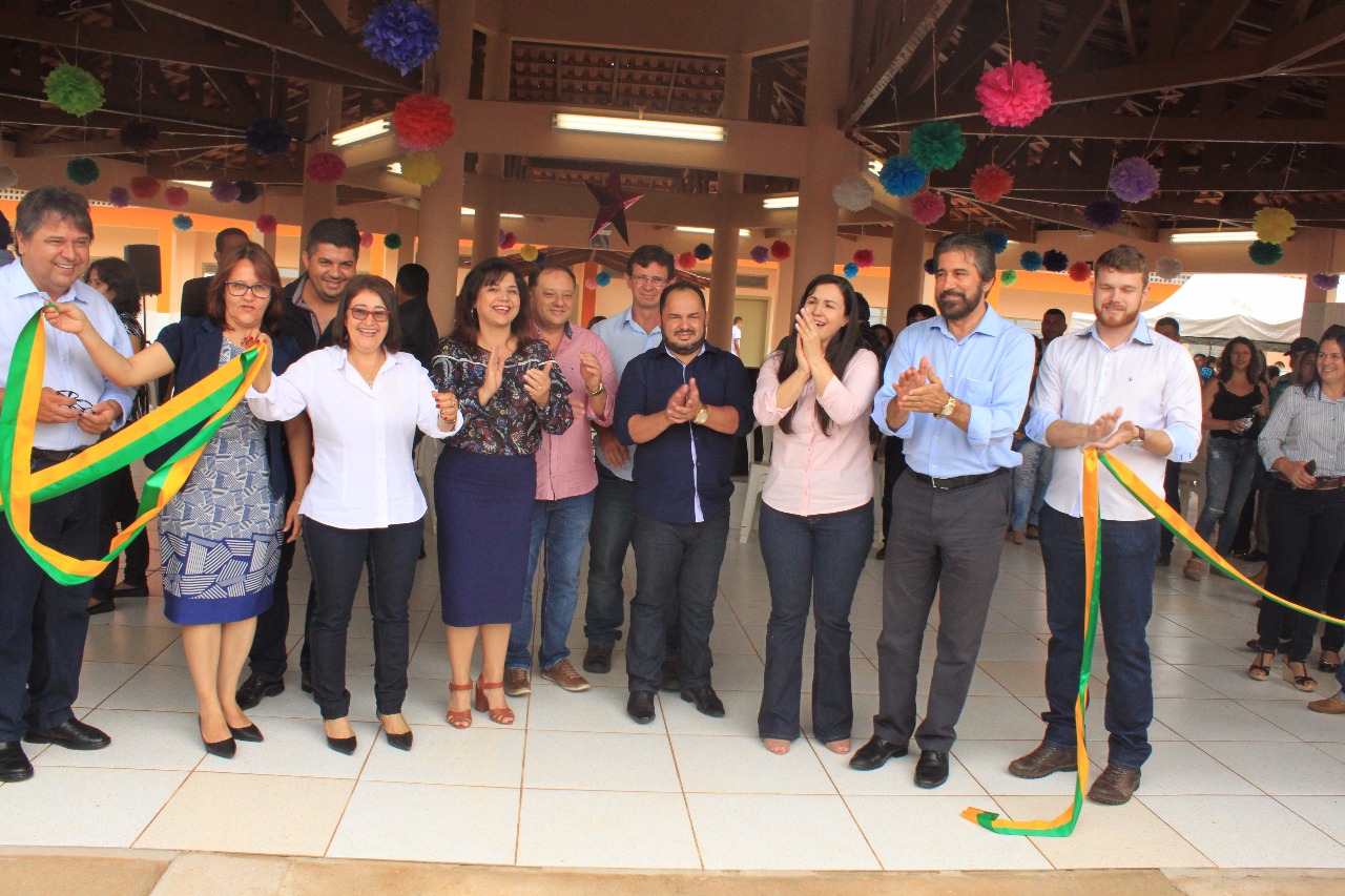 Presidente da Câmara e vereadores prestigiam inauguração do novo prédio da escola Progresso