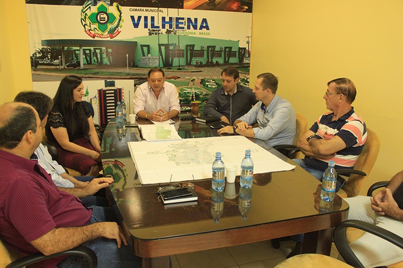 Presidente da Câmara e prefeita se reúnem para debater tráfego de caminhões em Vilhena