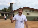 Rafael Maziero participa de evento esportivo na APAE, carrega tocha olímpica e chama atenção para defesa dos direitos dos excepcionais