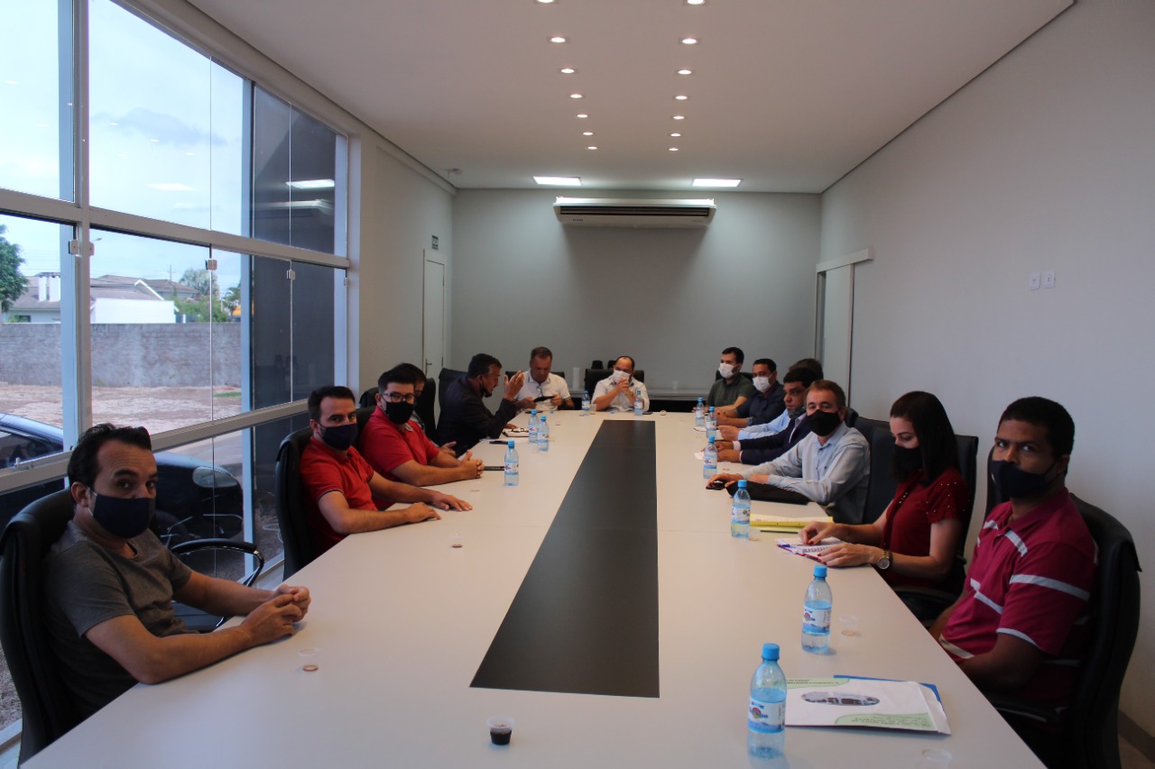 Referência: vereadores de Espigão do Oeste visitam Câmara de Vilhena para obter conhecimento