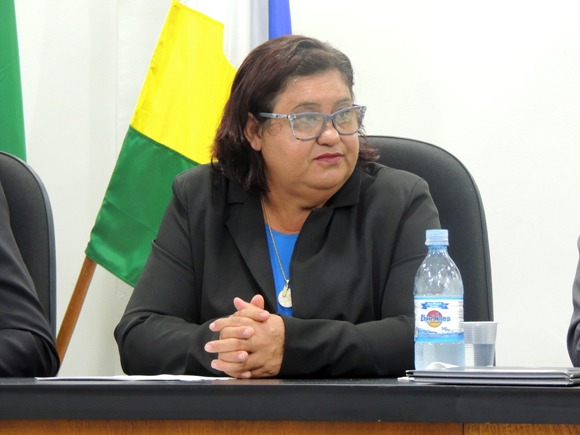 Requerimento de Leninha do Povo evidencia falta de cardiologista no Hospital Regional de Vilhena