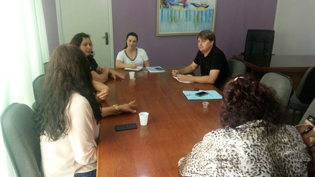 Rogério Golfetto acompanha conselheiras tutelares em reunião com a prefeita