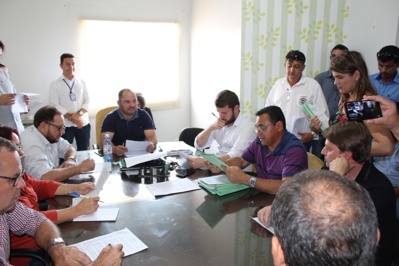 Veja os projetos aprovados na primeira sessão extraordinária do ano