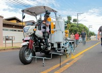Vereadora Leninha do Povo indica compra de triciclo de pintura automática para ruas e avenidas de Vilhena