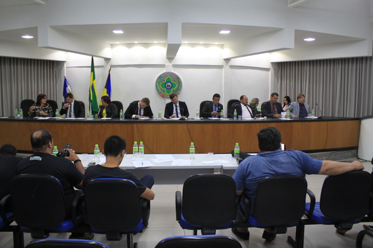 Vereadores aprovam quase R$ 1 milhão para uso da Prefeitura de Vilhena