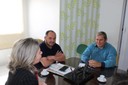 Vice-presidente da Câmara de Espigão visita Ronildo Macedo para conhecer inovações na gestão da Câmara vilhenense